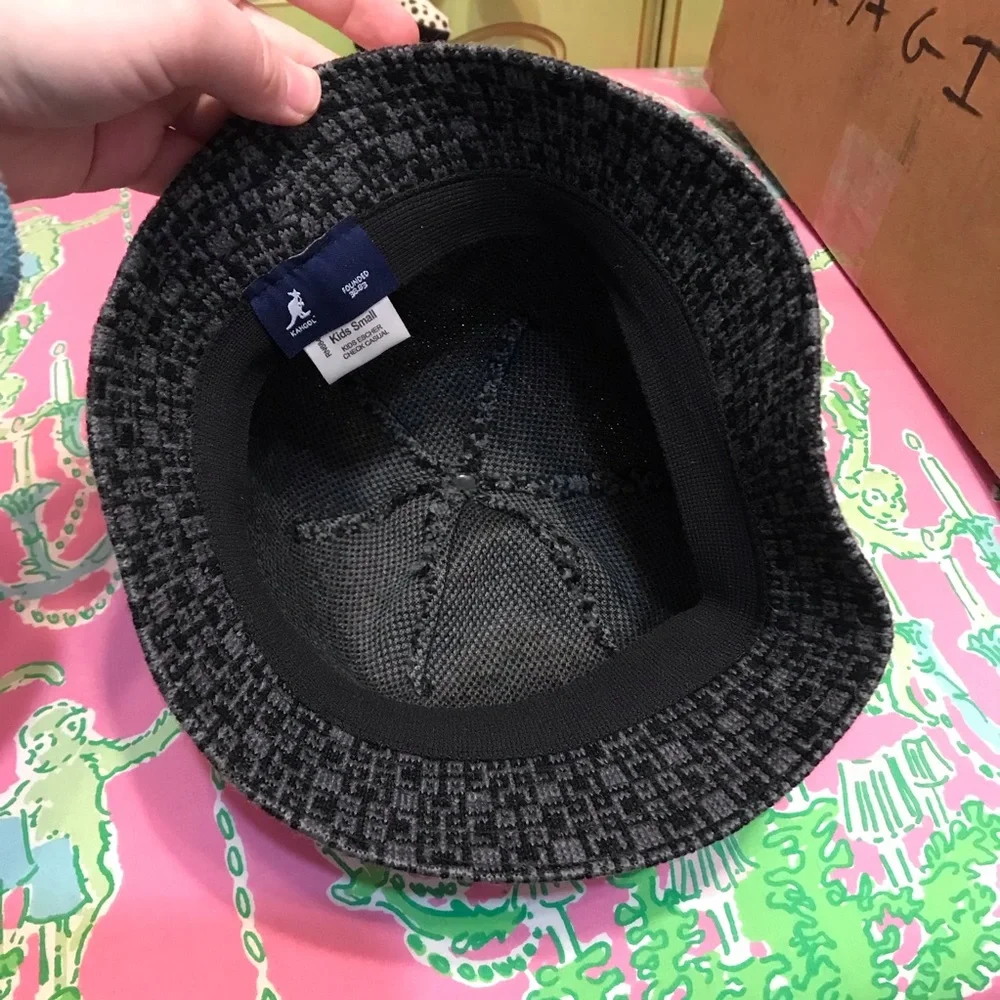 KANGOL BLACK GRAY ESCHER CHECK BUCKET HAT Youth size medium_4
